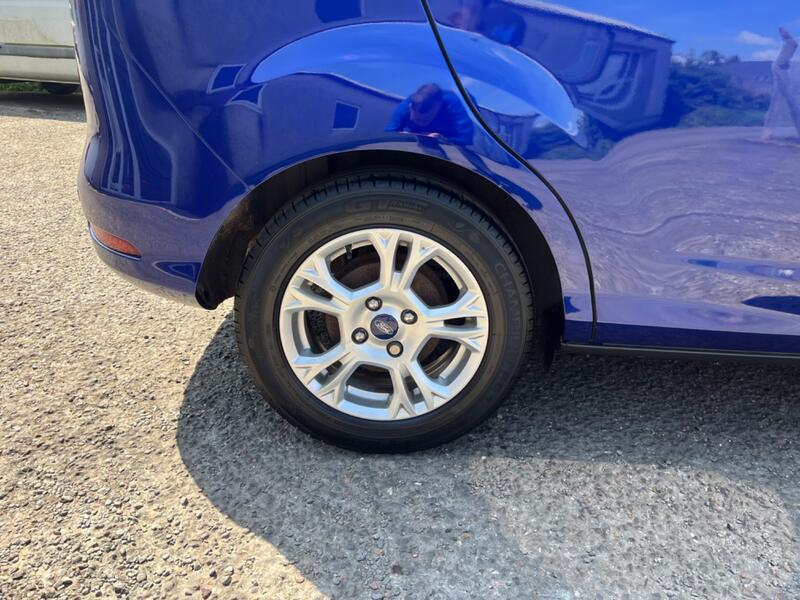 FORD B-MAX